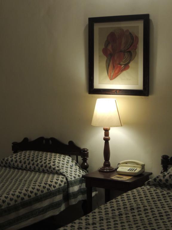 Hotel Santha Bagh Kukas Camera foto