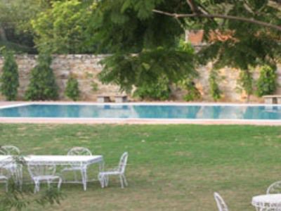 Hotel Santha Bagh Kukas Esterno foto